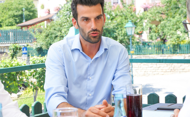 Udo Landbauer fordert Schadenersatz für Nachteile durch Impfpflicht