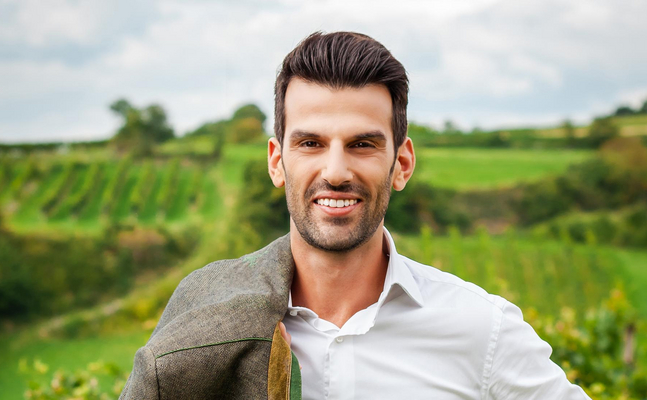 Landesparteiobmann Udo Landbauer fordert eine gratis Niederösterreich CARD für alle Landsleute