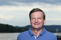 Tierschutz-Landesrat Gottfried Waldhäusl unterstützt das aktuelle Volksbegehren von Dr. Sebastian Bohrn Mena 