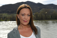 FPÖ-Familiensprecherin LAbg. Vesna Schuster fordert eine Angleichung der Gesetzeslage an die Schweiz!