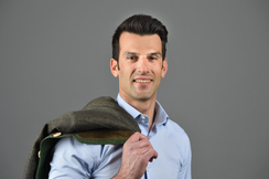 Udo Landbauer garantiert eine rasche Bearbeitung und Übergabe vor Ort