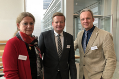 LR diskutiert mit Experten bei Hunde-Sicherheitsgipfel