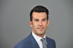 Udo Landbauer fordert eine harte Gangart bei Gewalt an Schulen 